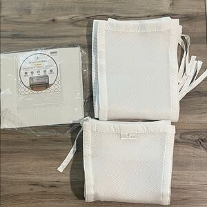 Breathable Baby Mesh Crib Liner in White